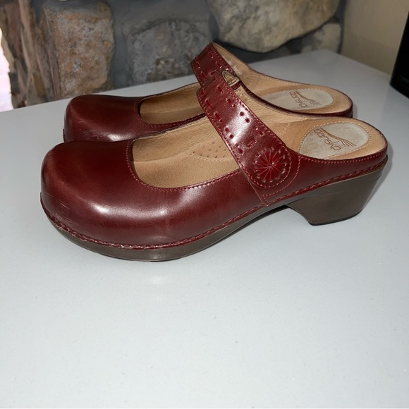Dansko Shoes - Dansko Solitaire in Red Veg Mary Jane Leather Clogs Size 40